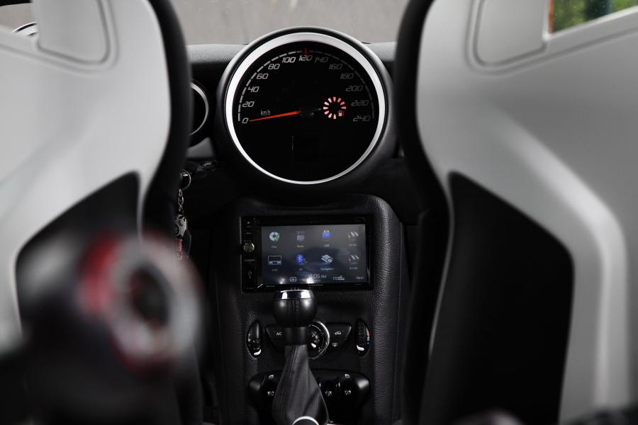 Mini Clubman S by Mac Audio System 2015 года  (фото 16 из 26)